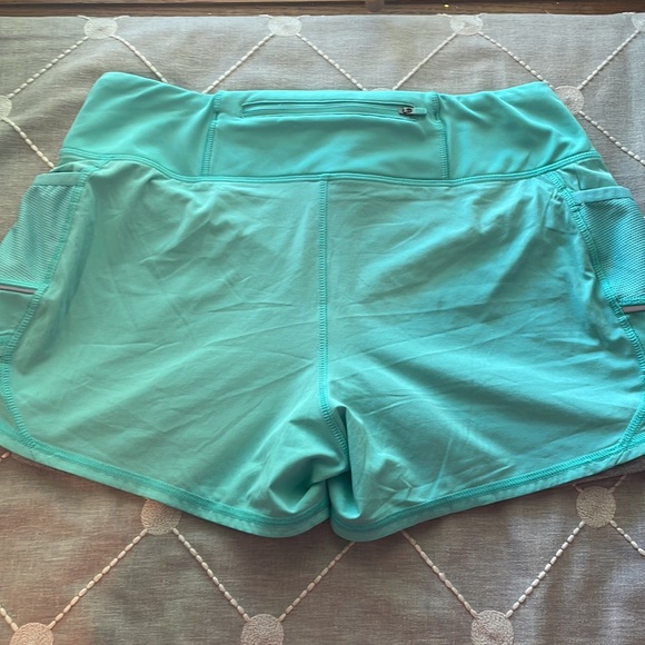 athleta shorts size small - Picture 2 of 3